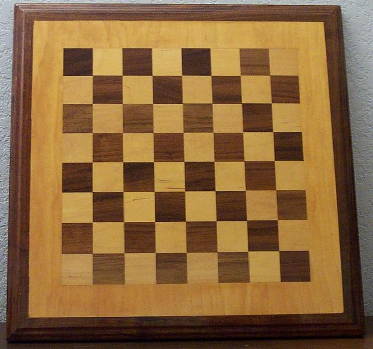 Chessboard_by_drawn_inward.jpg